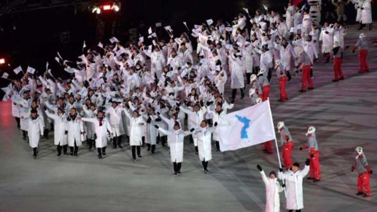 Las dos Coreas desfilaron juntas en la ceremonia inaugural de los Juegos de Invierno. /-PYEONGCHANG 2018