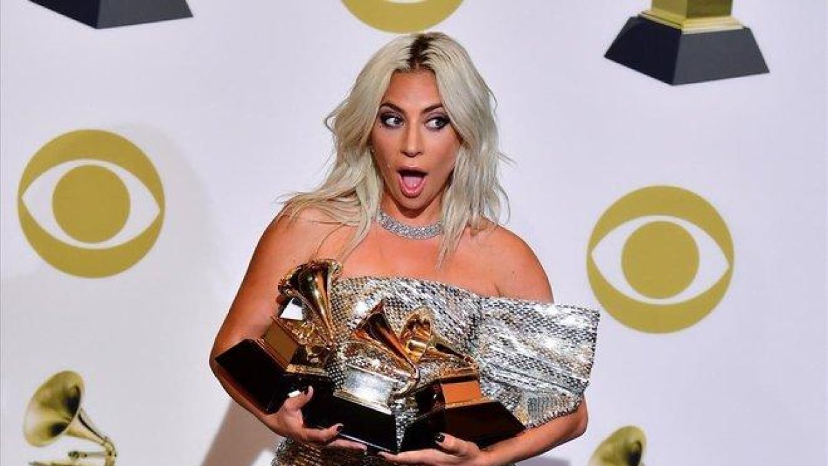 Lady Gaga, con sus premios.-AFP / FREDERIC J. BROWN