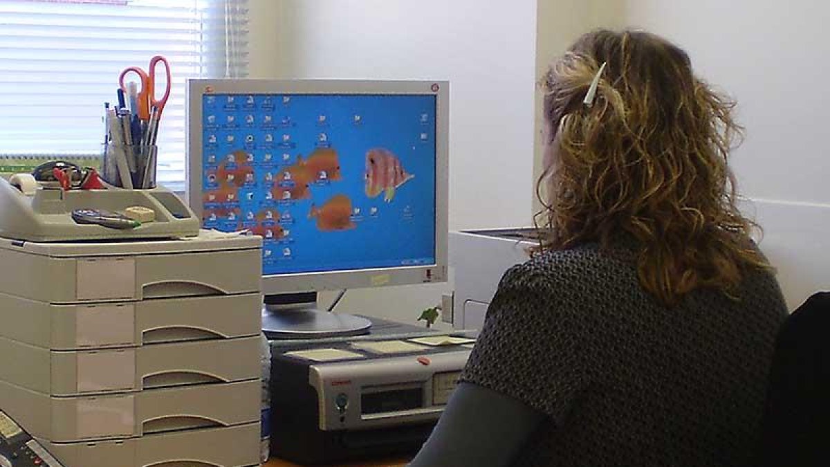 Uno de los técnicos del CEAS deberá superar un proceso de consolidación.-L.V.