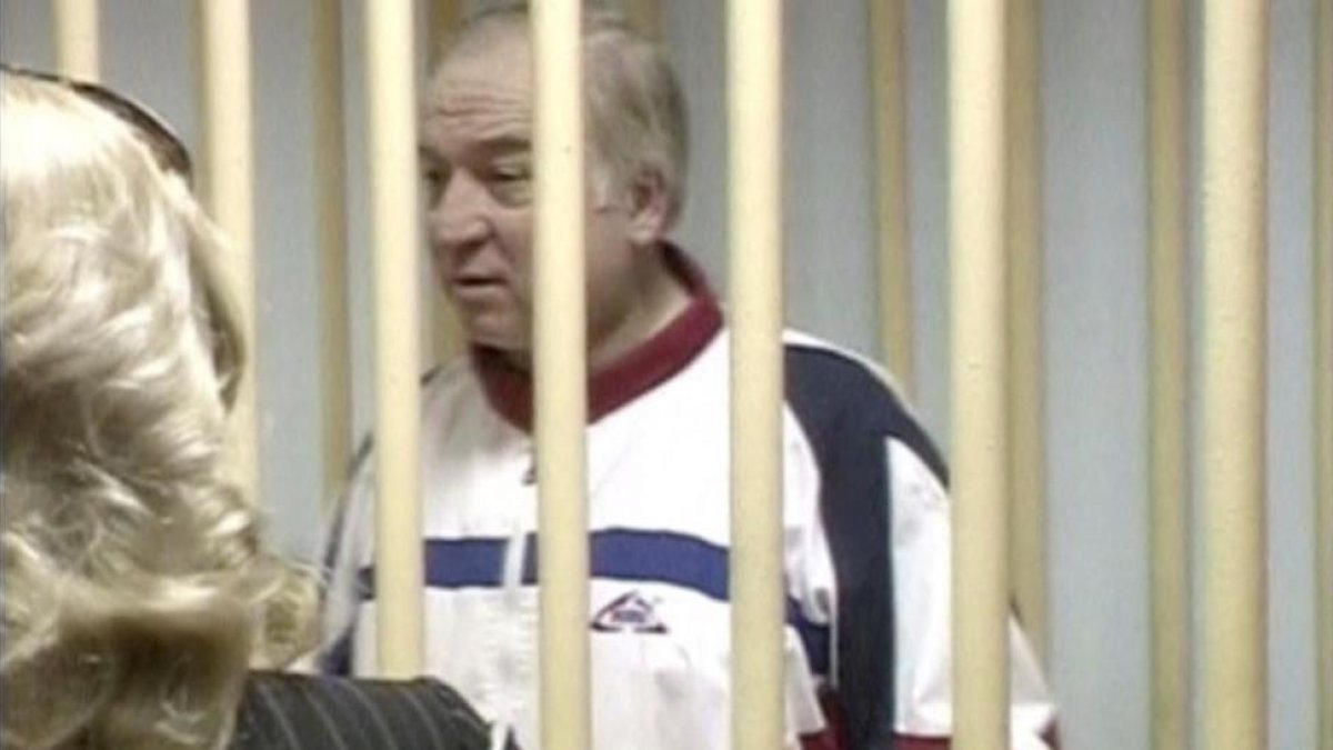El exespía ruso Serguéi Skripal, en una cárcel militar de Moscú, en el 2006.-/ REUTERS