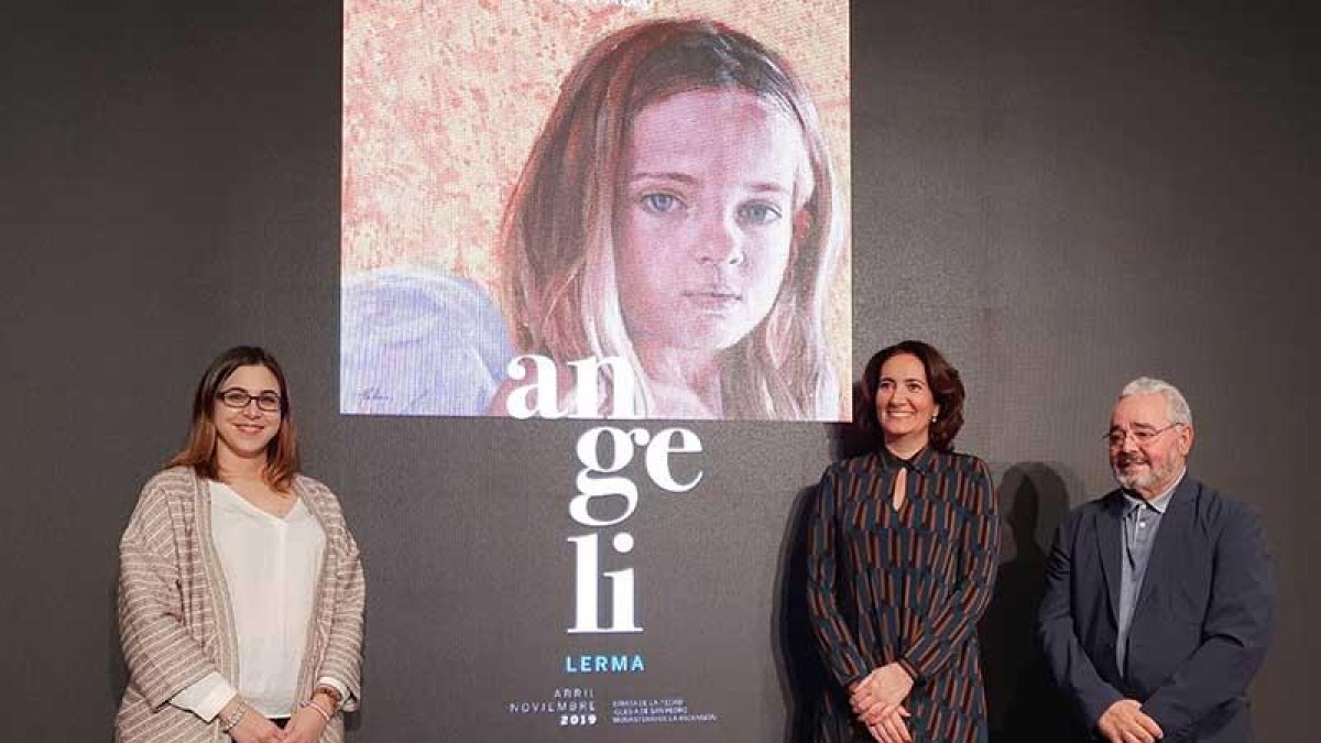 La alcaldesa de Lerma, Celia Izquierdo, junto a la consejera de Turismo, Josefa García, y el secretario general de la Fundación Las Edades del Hombre, Gonzalo Jiménez.-ECB