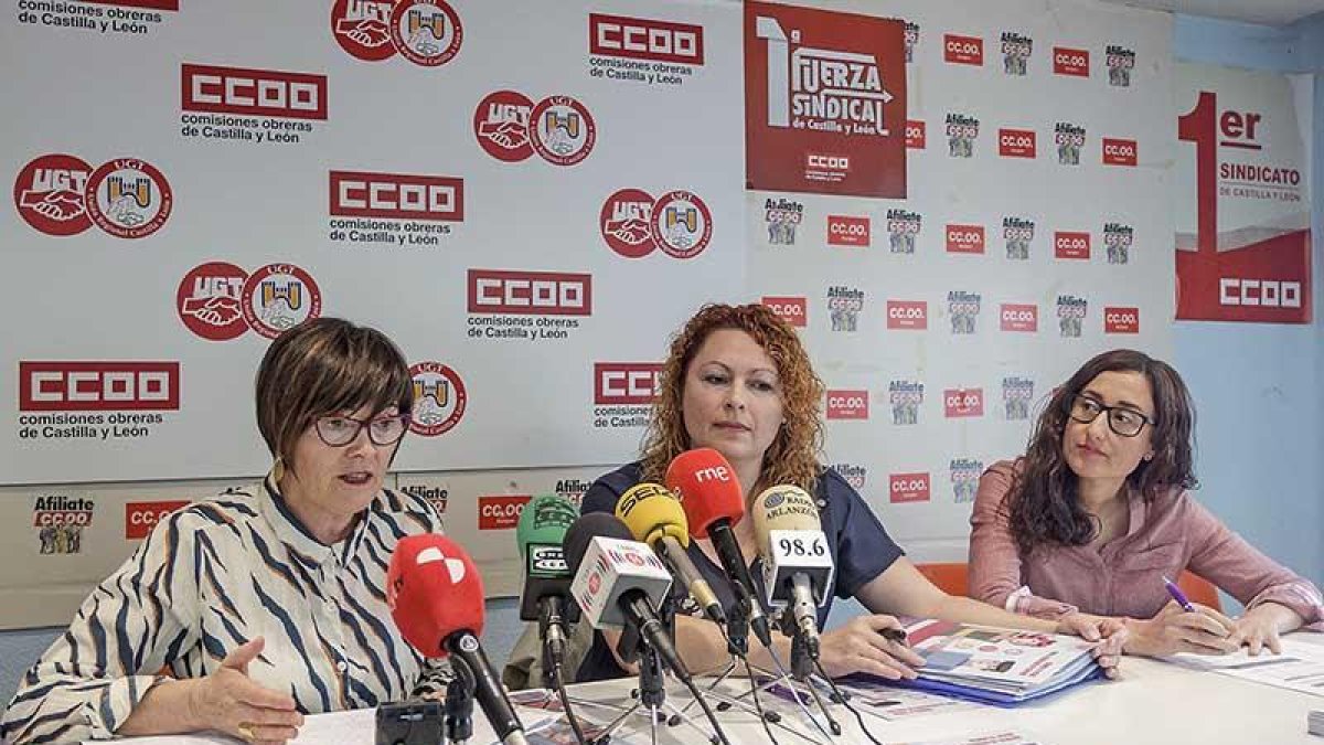 Rosa Eva Martínez, Susana Menéndez y Carmen Noceda.-SANTI OTERO