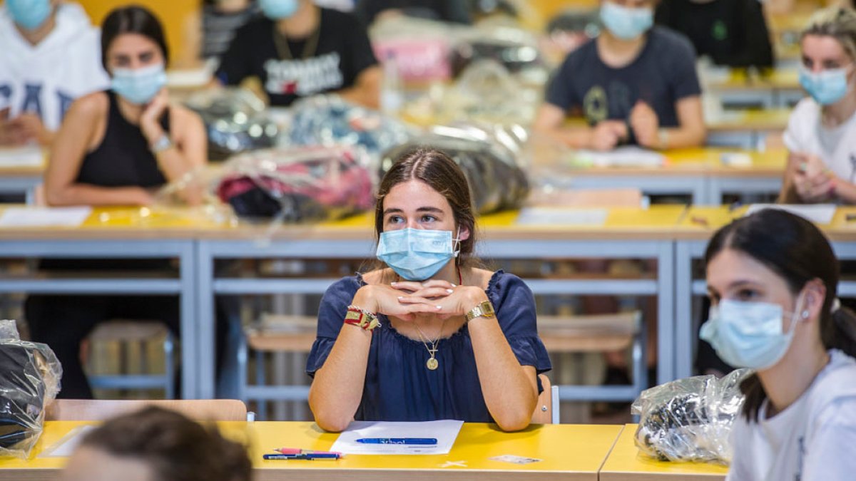 Un grupo de estudiantes en un aula de la UBU. I.L.M.