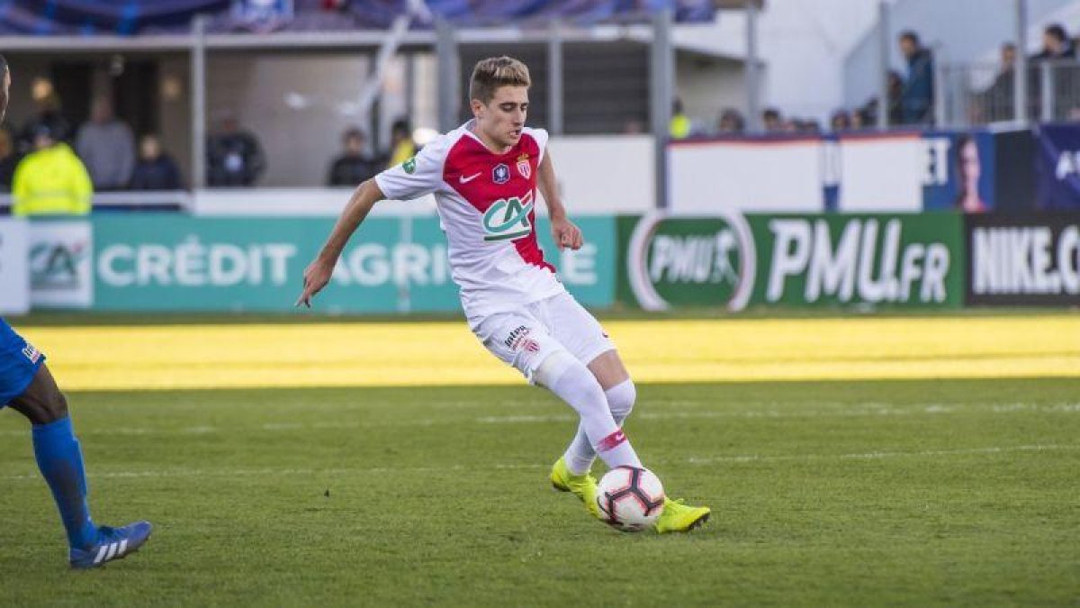Robert Navarro, en su debut con el Monaco en la Copa francesa.-TWITTER / AS MONACO