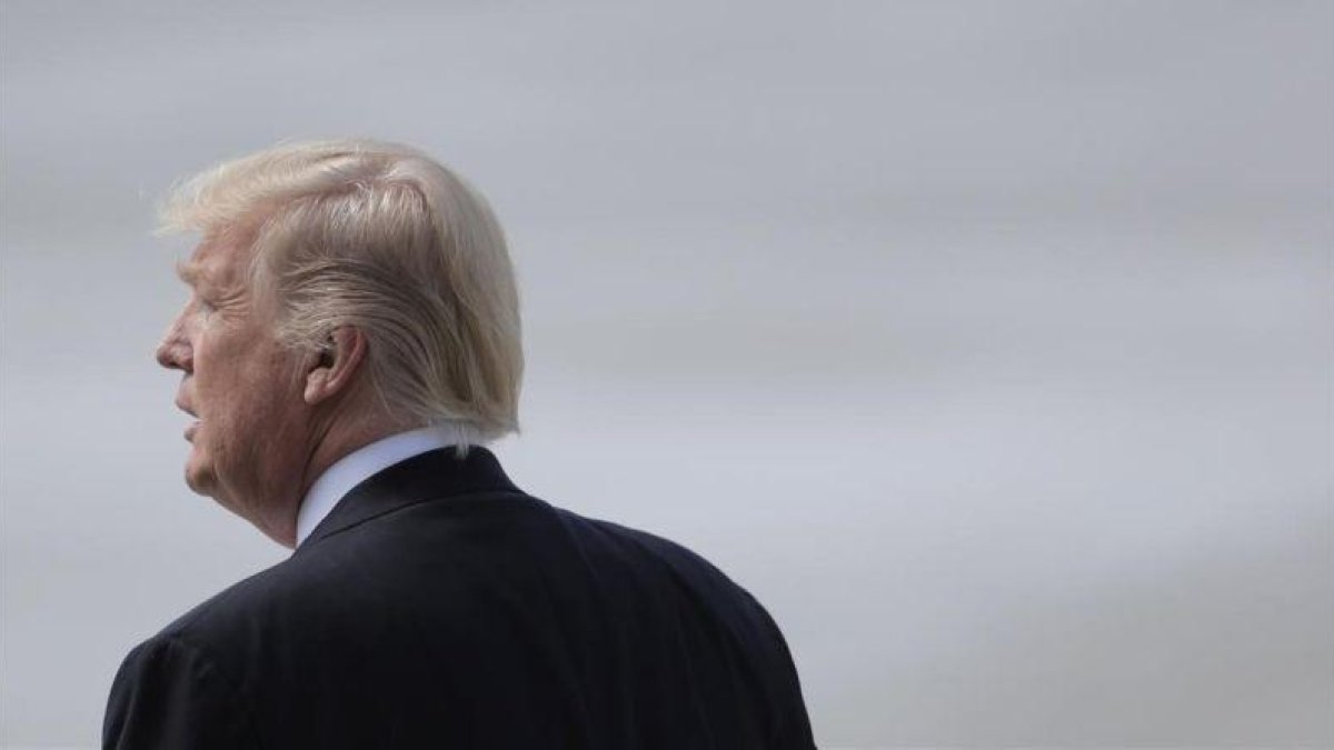 El presidente de Estados Unidos, Donald Trump, a su llegada a Hamburgo para la reunión del G-20.-AP / MARKUS SCHREIBER