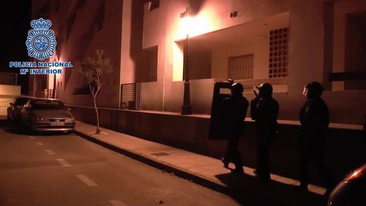 Detención de un presunto yihadista en Málaga que había jurado lealtad a Estado Islámico.-POLICÍA NACIONAL