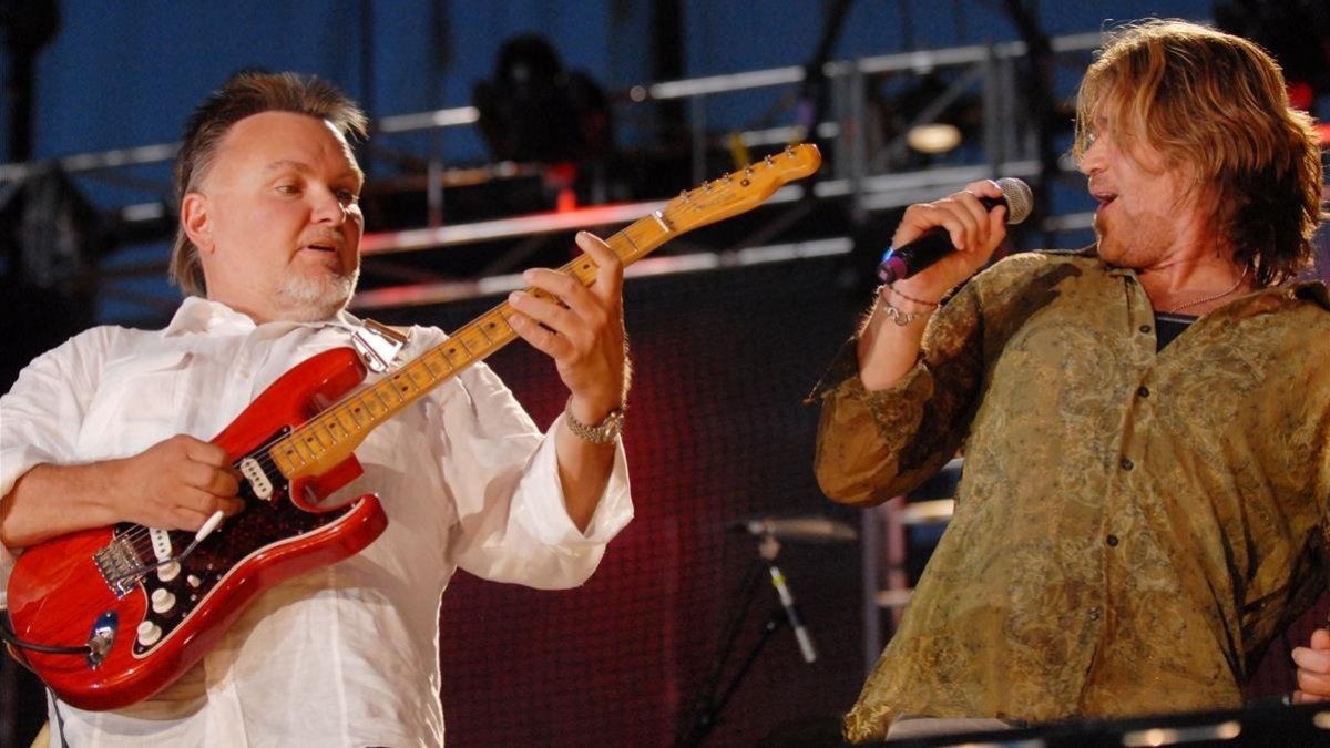 Ed King (a la izquierda), guitarrista de Lynyrd Skynyrd y Strawberry Alarm Clock, murió el 22 de agosto de 2018 en su residencia de Nashville-RICK DIAMOND