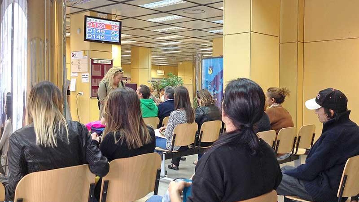 Los hogares con al menos un activo caen un 5%.-ISRAEL L. MURILLO