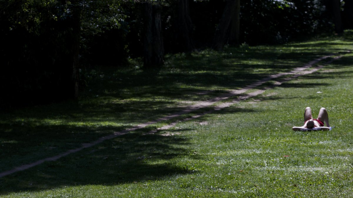 El calor regresa con el comienzo de agosto. SANTI OTERO