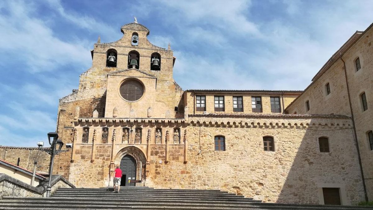 Se intervendrá en varias dependencias del monasterio oniense para su apertura al turismo y a un mayor uso cultural.-M. M.