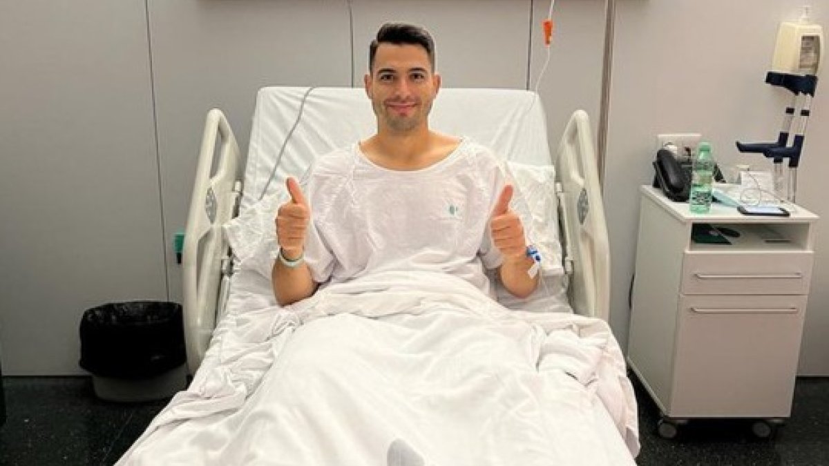 Gesto de optimismo de Andy Rodríguez desde el hospital. TWITTER / @BURGOS_CF