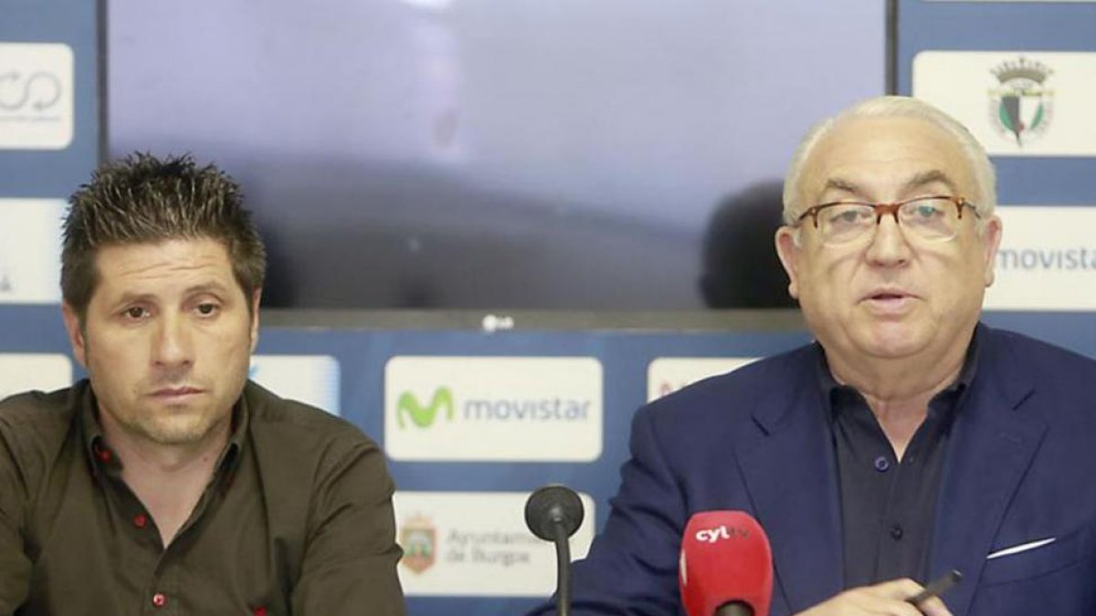 Nacho Fernández y Gonzalo Antón durante una comparecencia pública.-ISRAEL L. MURILLO