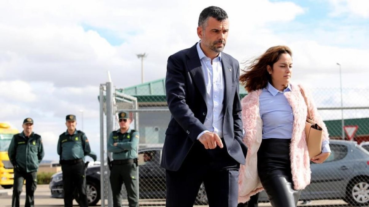 Santi Vila sale de la cárcel este viernes, tras pagar la fianza de 50.000 euros.-DAVID CASTRO