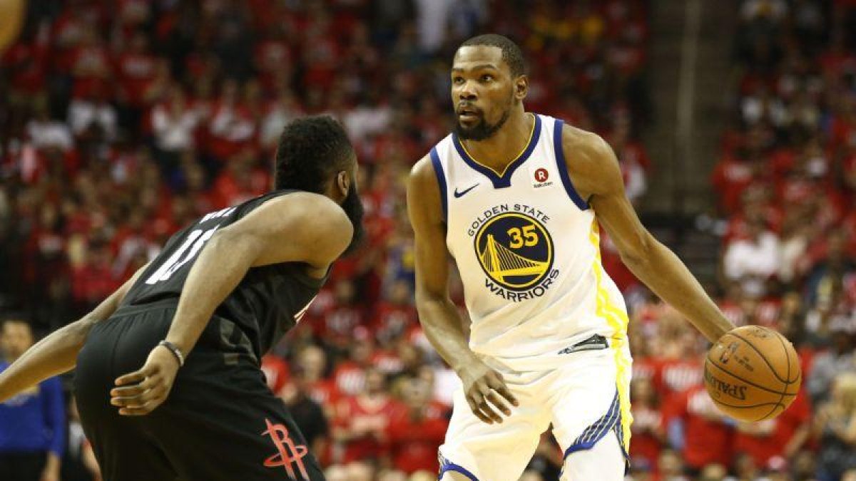 Kevin Durant, en plena exhibición.-TROY TAORMINA (USA TODAY SPORTS)