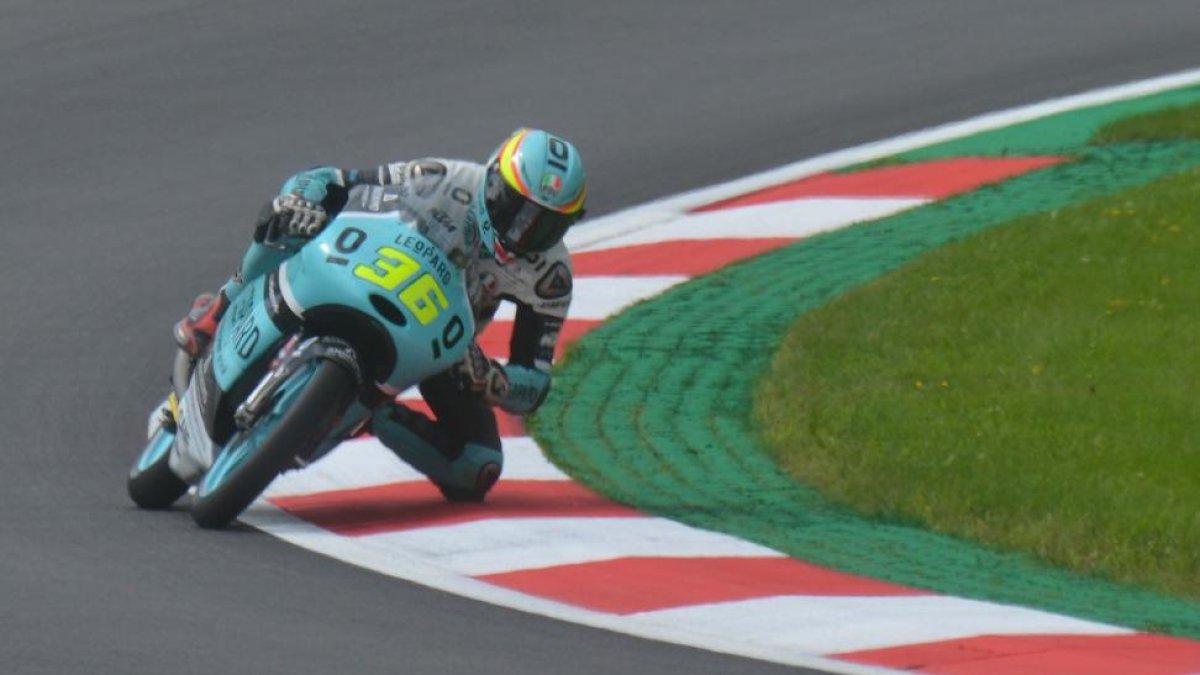 Joan Mir, en el Gran Premio de Austria de Moto3.-AFP / MICHAL CIZEK