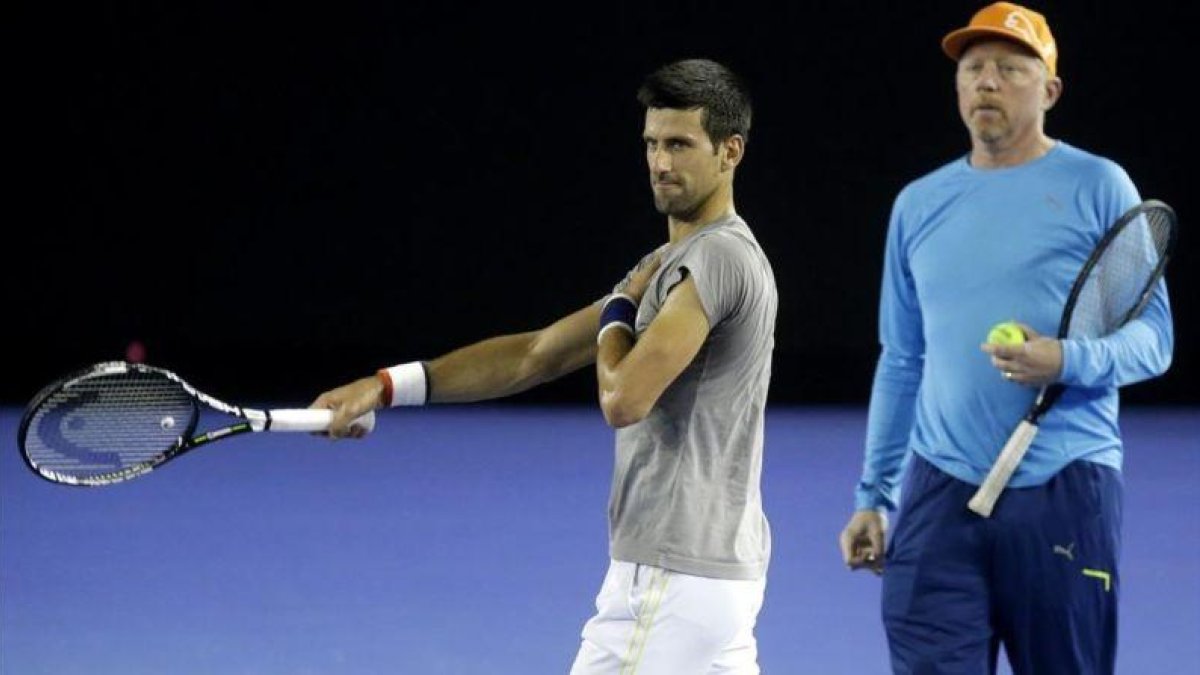 Djokovic y Becker, en el último Abierto de Australia.-AP / MARL BAKER
