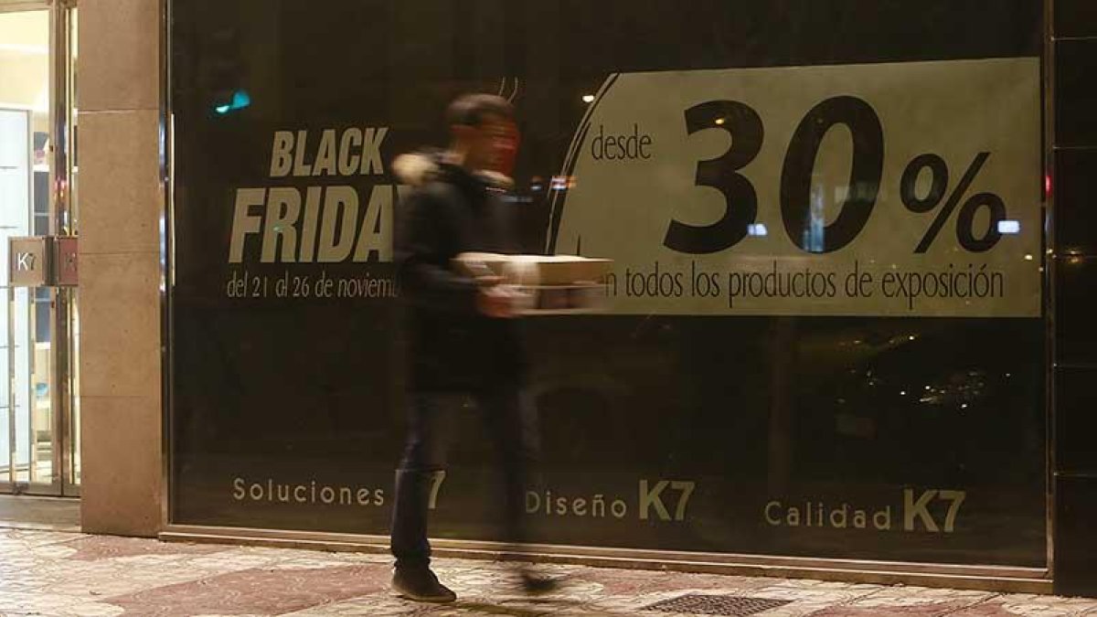 La campaña del ‘black friday’ coincide con el último viernes de noviembre.-RAÚL G. OCHOA