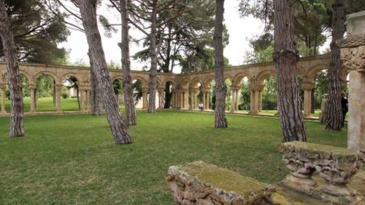El claustro de Palamós.-JOAN CASTRO / ICONNA