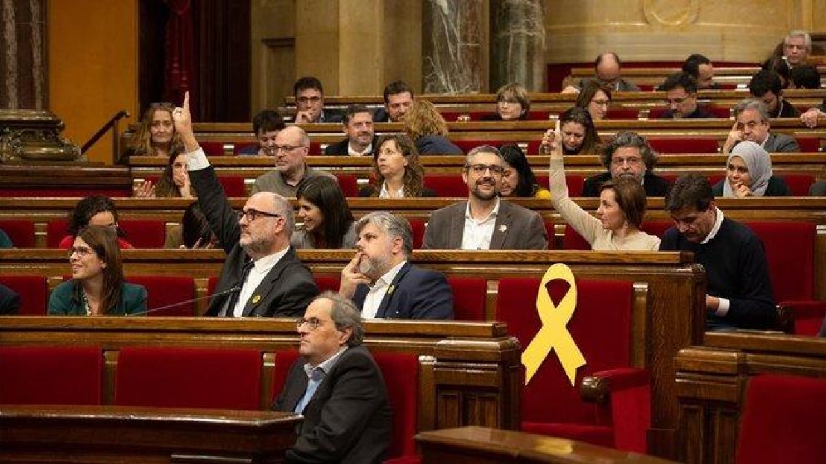 El presidente de la Generalitat, Quim Torra, en el pleno del Parlament este jueves.-EUROPA PRESS / DAVID ZORRAKINO