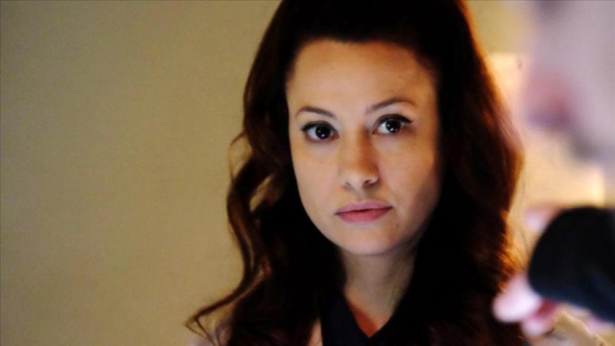 Natalia Verbeke, en una secuencia de la serie de TVE 'El Caso: Crónica de sucesos'.-PIPO FERNÁNDEZ