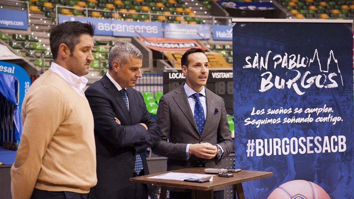 De izquierda a derecha, Albano Martínez, Marc Benhamou y Félix Sancho durante su comparecencia en el Coliseum.-SPB/M. GONZÁLEZ.