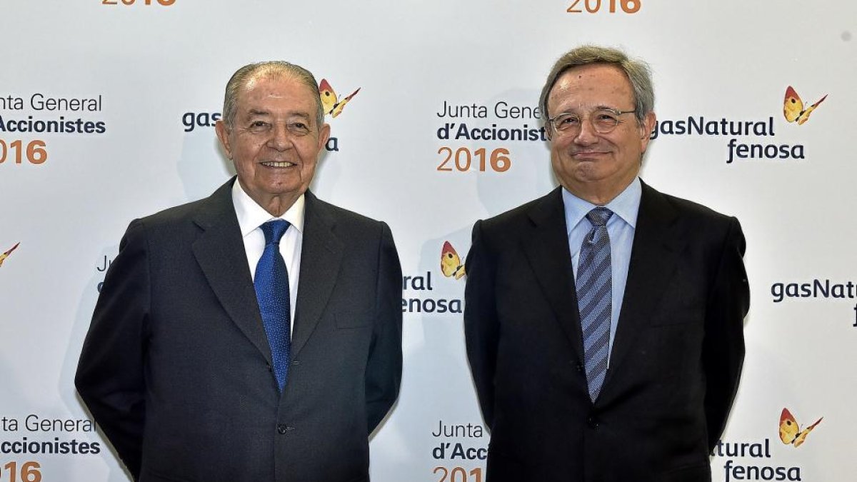 Salvador Gabarró y Rafael Villaeca, durante la celebración de la junta de accionistas de Gas Natural Fenosa.-EL MUNDO