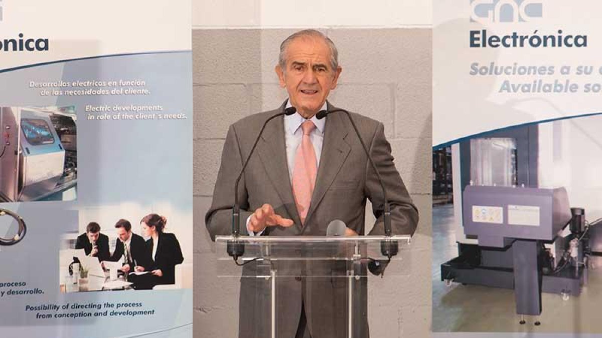 Nicolás Correa, presidente del grupo que lleva su nombre, durante la apertura.-