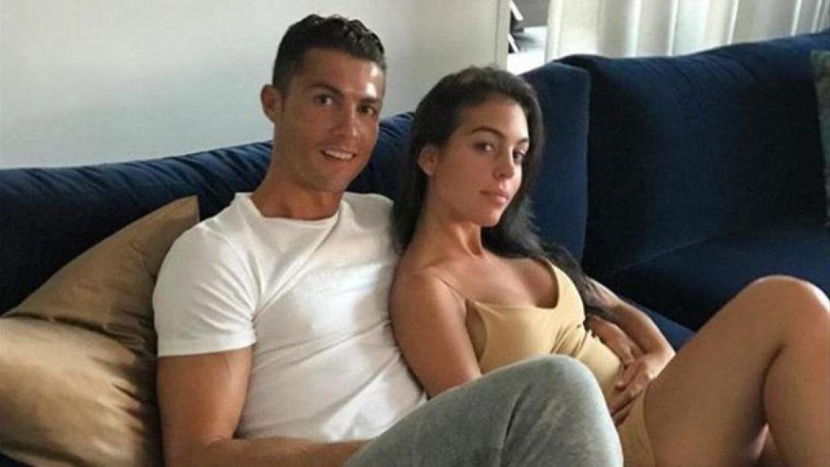 Georgina Rodríguez junto a Cristiano Ronaldo.-INSTAGRAM