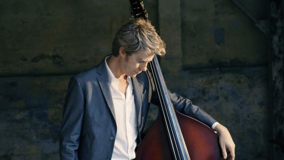 Kyle Eastwood toca mañana.-