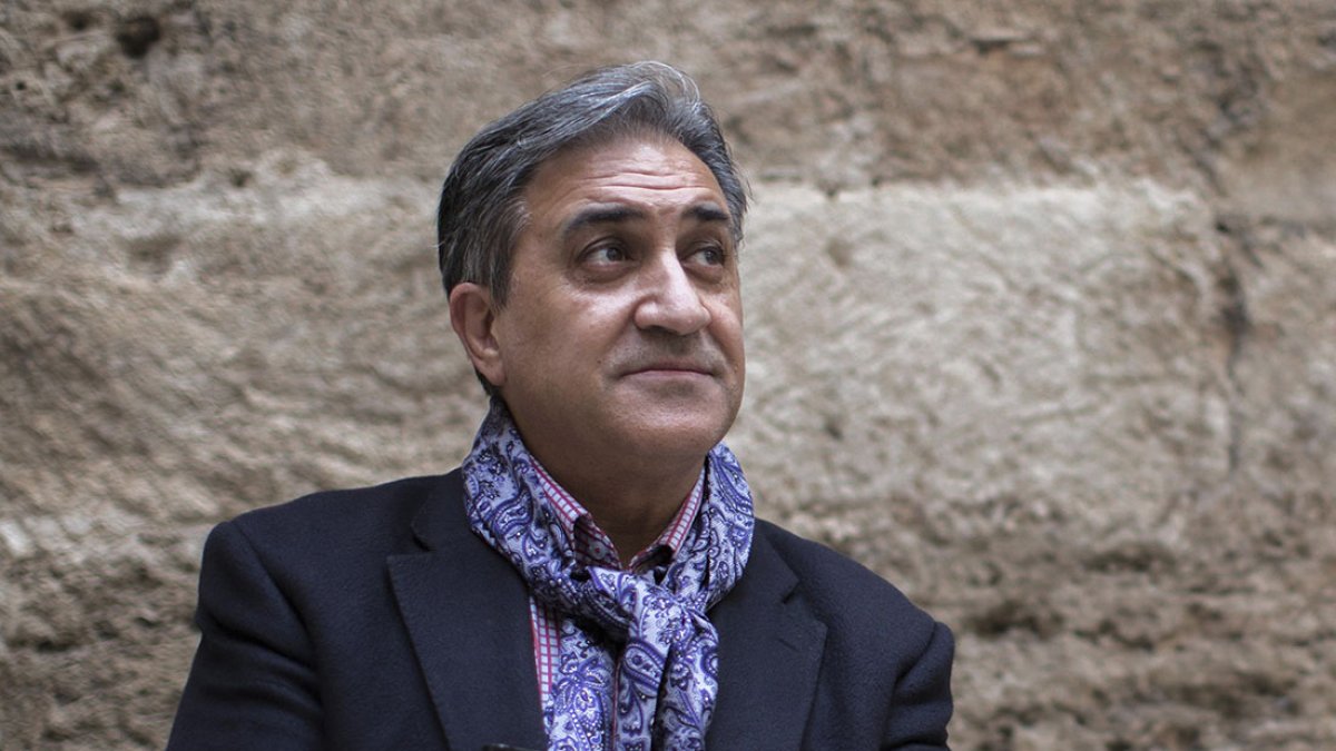 El escritor e historiador José Luis Corral. BIEL ALIÑO