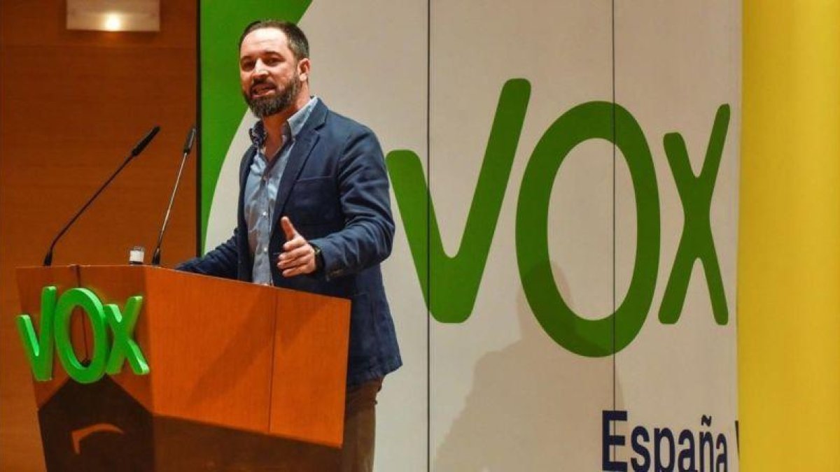 El presidente de Vox, Santiago Abascal, en un acto de su partido en Bilbao, el pasado mes de noviembre.-EL PERIÓDICO