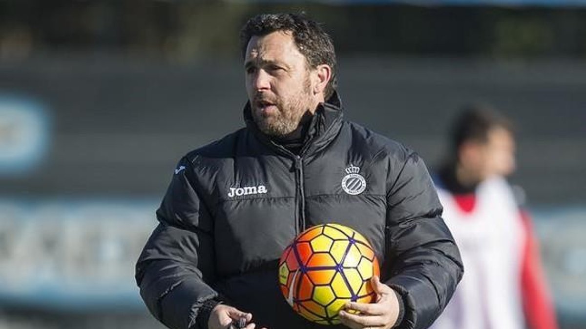 Sergio González, durante una sesión de entrenamiento en la ciudad deportiva Dani Jarque.-JORDI COTRINA