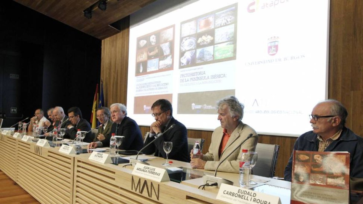Acto de presentación en Madrid de las dos publicaciones que están a disposición de la comunidad científica desde septiembre.-ICAL