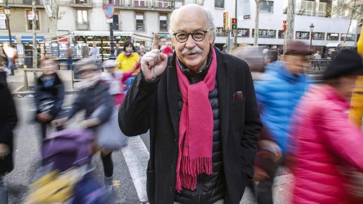 Ferran Monegal, retratado este viernes, en La Rambla.-JULIO CARBÓ