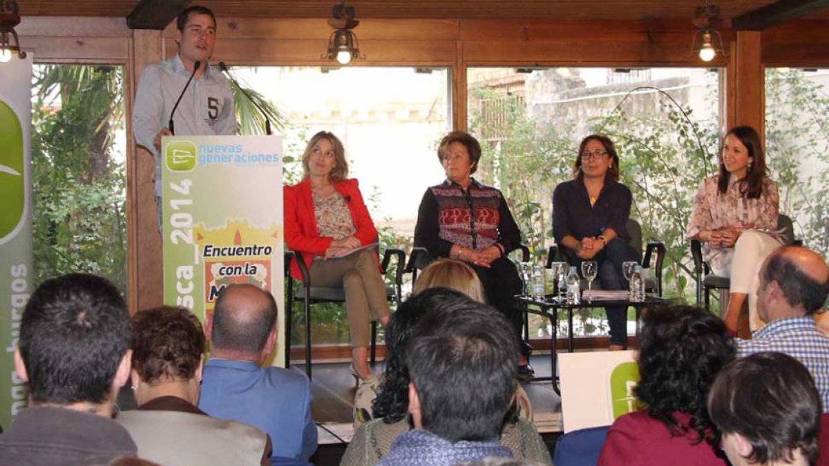 Daniel Sualdea, presidente de NNGG en Burgos, clausuró ayer el encuentro briviescano-G. G.