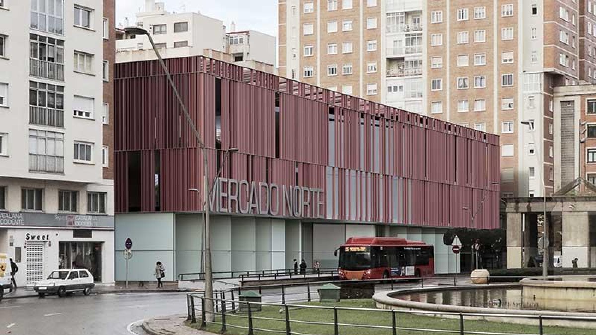 Recreación de la fachada principal desde la plaza de España. AU ARQUITECTOS- AJO ARQUITECTURA