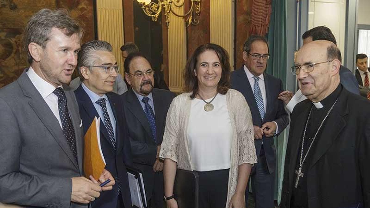 Lacalle, el subdelegado, Roberto Saiz, Cirac y Fidel Herráez, antes de la reunión de ayer.-RAÚL G. OCHOA