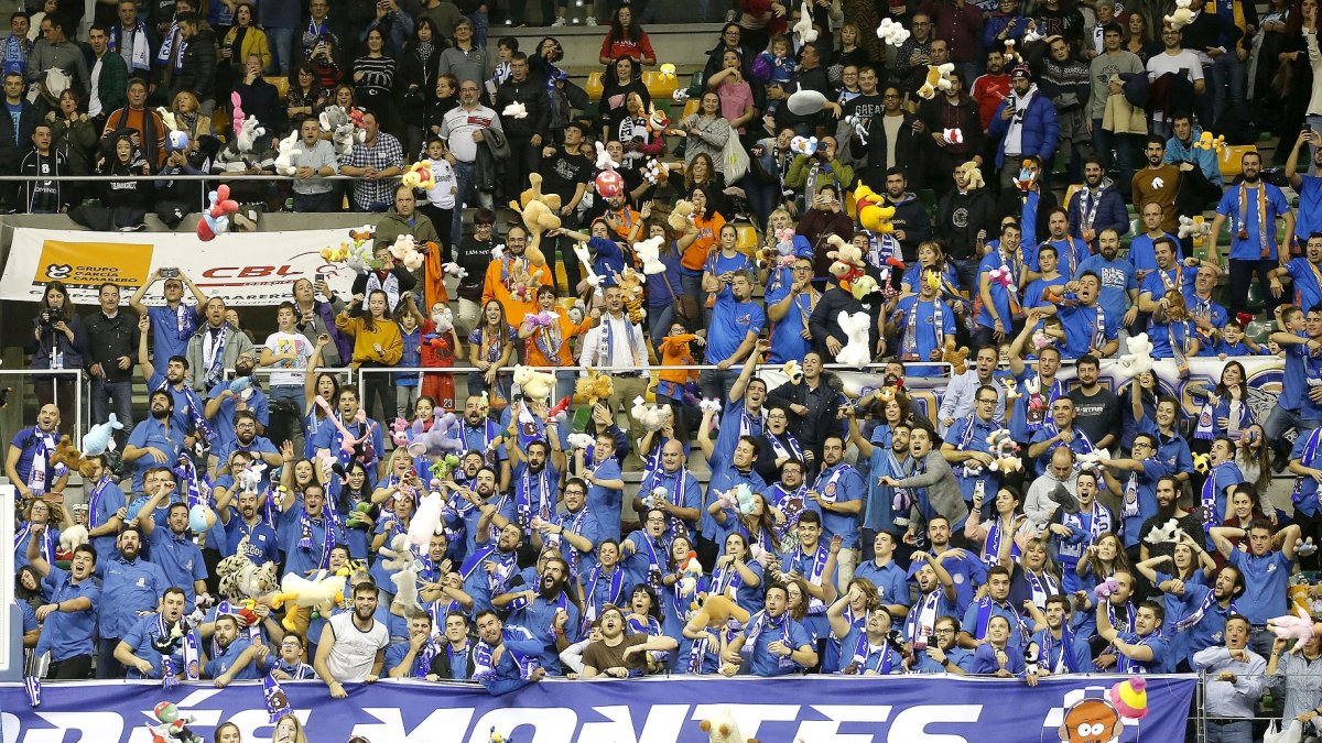 Imagen del Coliseum un día de partido. SANTI OTERO