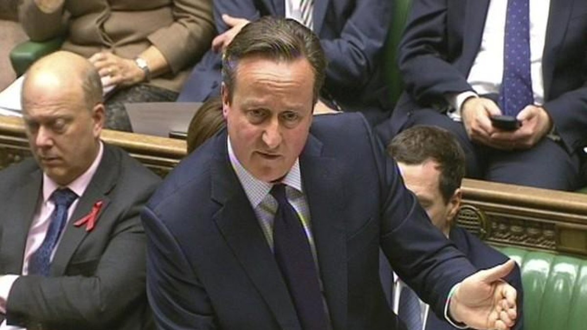 Cameron comparece ante la Cámara de los Comunes para defender la intervención en Siria.-PA Wire / EFE