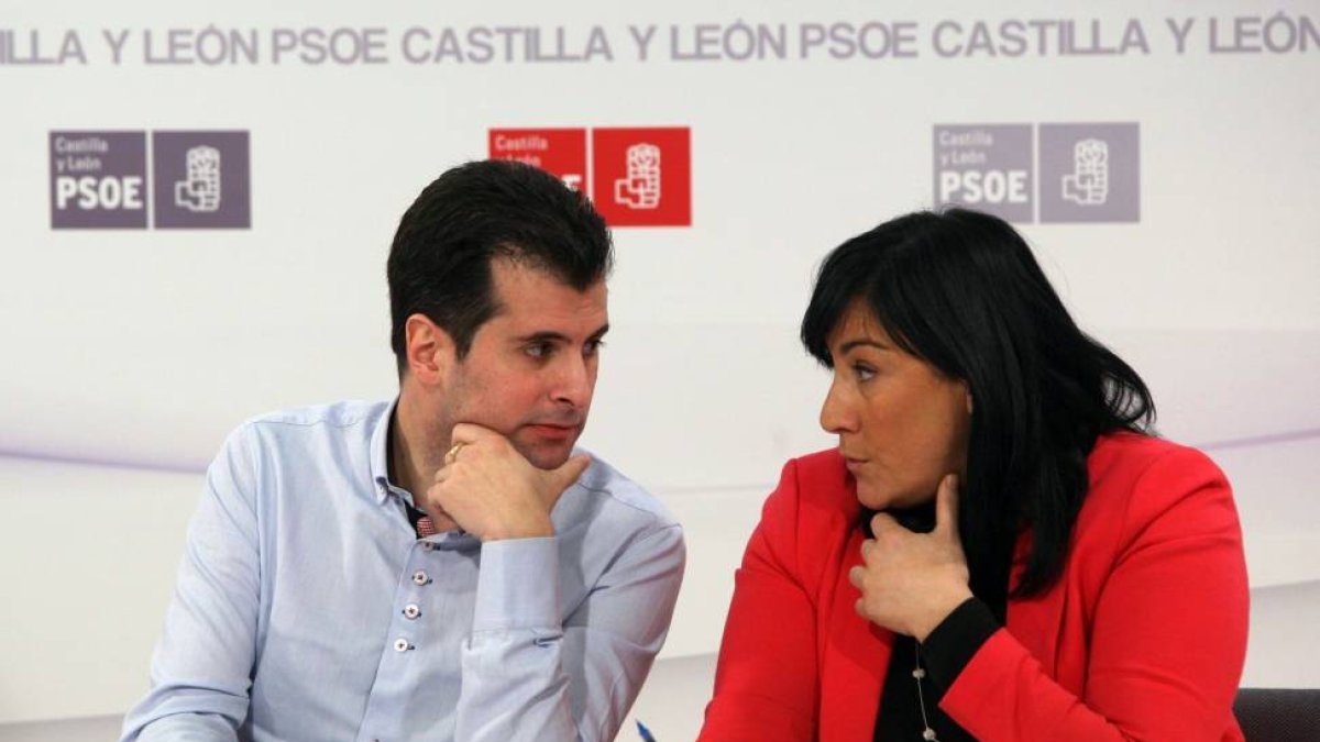 El secretario autonómico del PSOE, Luis Tudanca; y la secretaria de Organización, Ana Sánchez-Ical