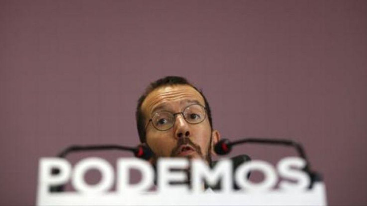 Echenique, en la rueda de prensa posterior a la reunión de la ejecutiva.-EFE / EMILIO NARANJO // EFE / MARISCAL