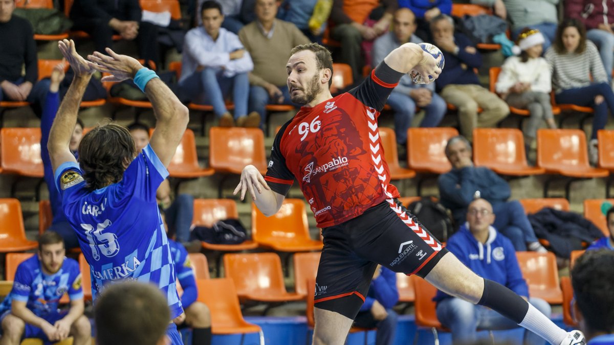 Trpchevski terminó expulsado en Alcobendas. TOMÁS ALONSO