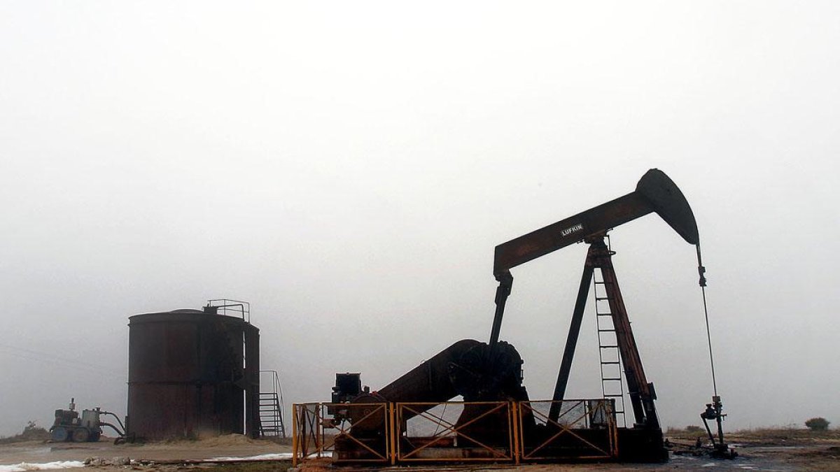Los pozos petrolíferos de La Lora se cerrarán definitivamente si el Gobierno mantiene intacta su postura.-ISRAEL L. MURILLO