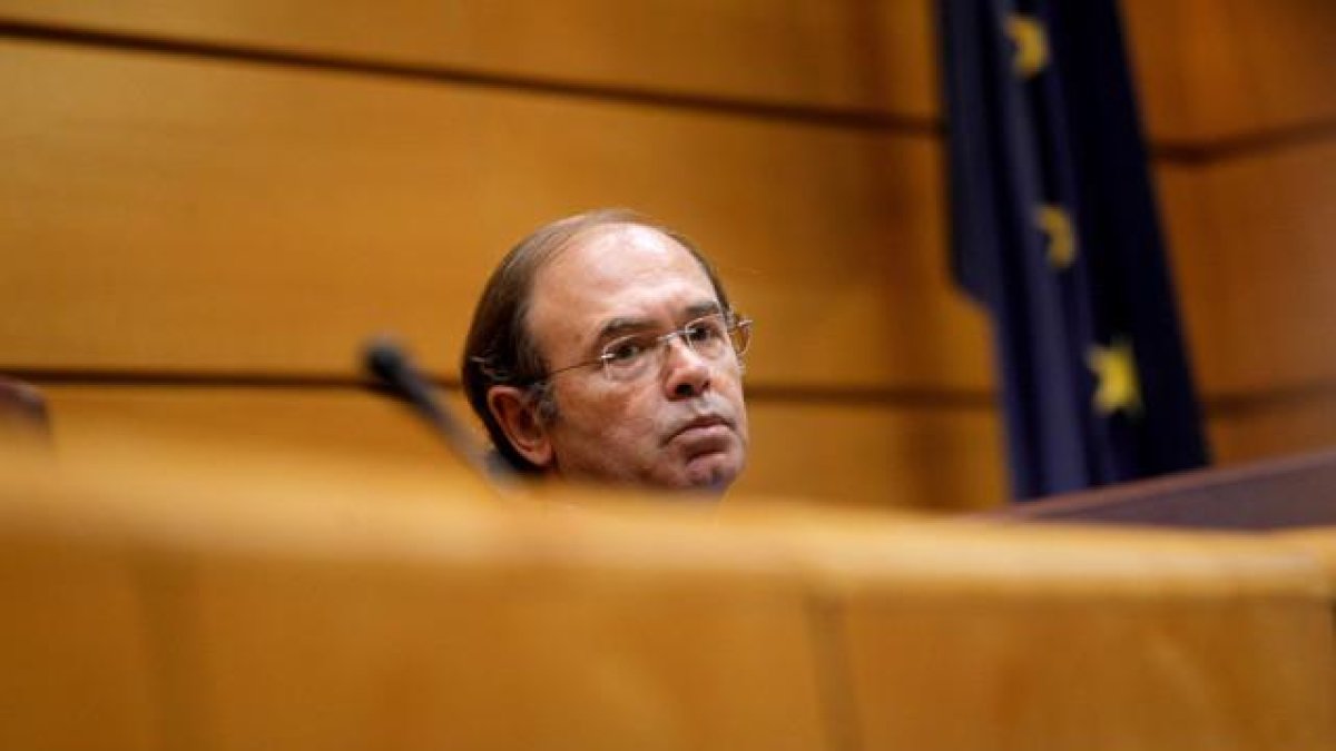 El presidente del Senado, Pío García-Escudero, durante una sesión de control al Gobierno, el pasado febrero.-JOSE LUIS ROCA