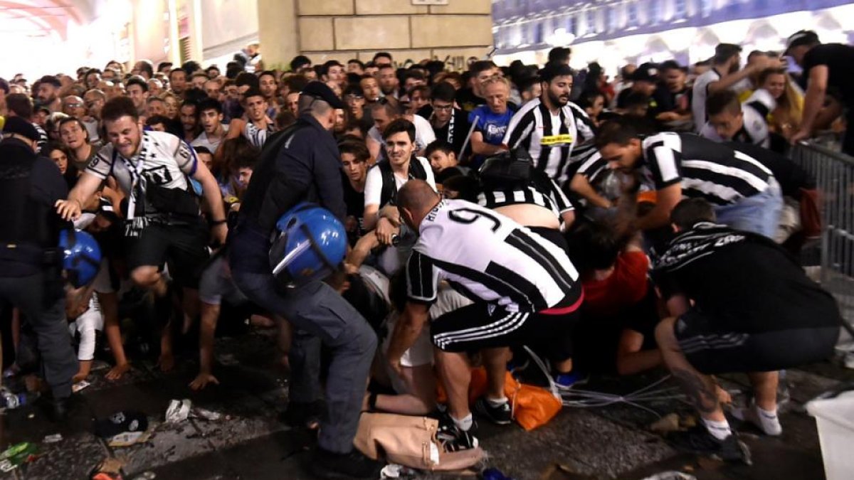 Escenas de pánico en Turín.-GIORGIO PEROTTINO / REUTERS