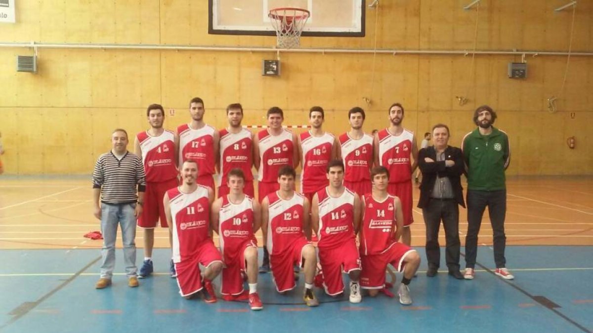 Plantilla del Administración Fincas Blanco, campeón provincial.-BASKET BURGOS 2002
