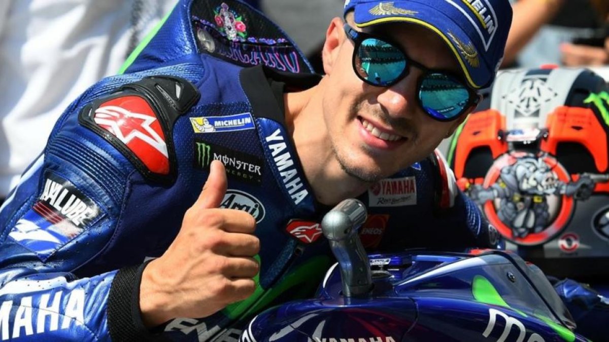 Maverick Viñales (Yamaha) celebra su 'pole' de hoy en Mugello (Italia).-AFP / VINCENZO PINTO