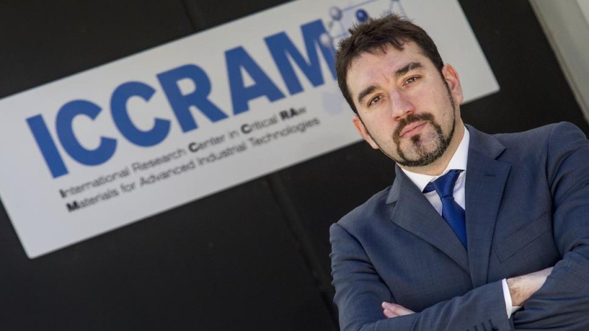 Santiago Cuesta, director del ICCRAM, en las instalaciones de la Universidad de Burgos.-Santi Otero