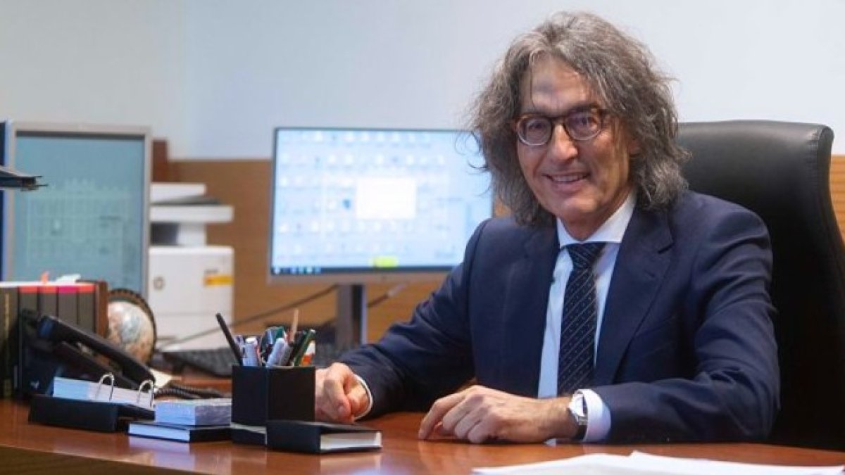 El fiscal jefe del TSJCyL, Santiago Mena. RAÚL OCHOA