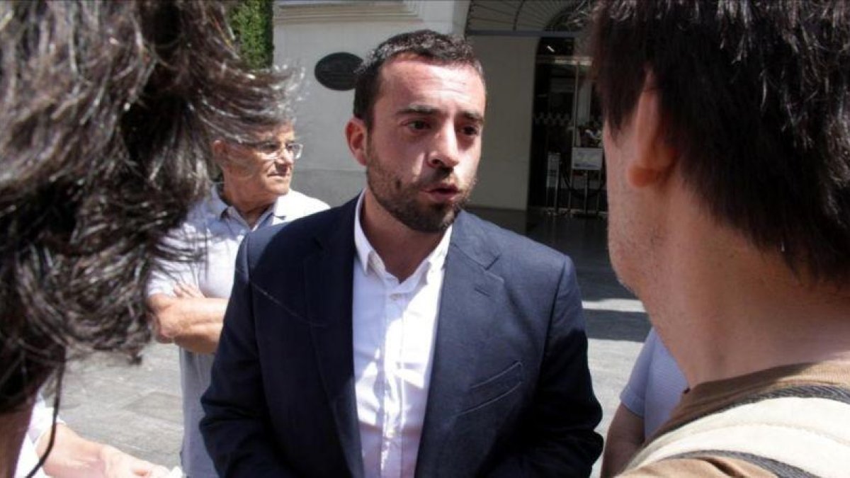El líder del PSC en Badalona, Àlex Pastor.-ACN